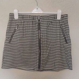 Houndstooth Mini Skirt